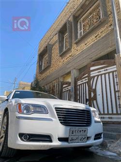 کرایسلەر 300